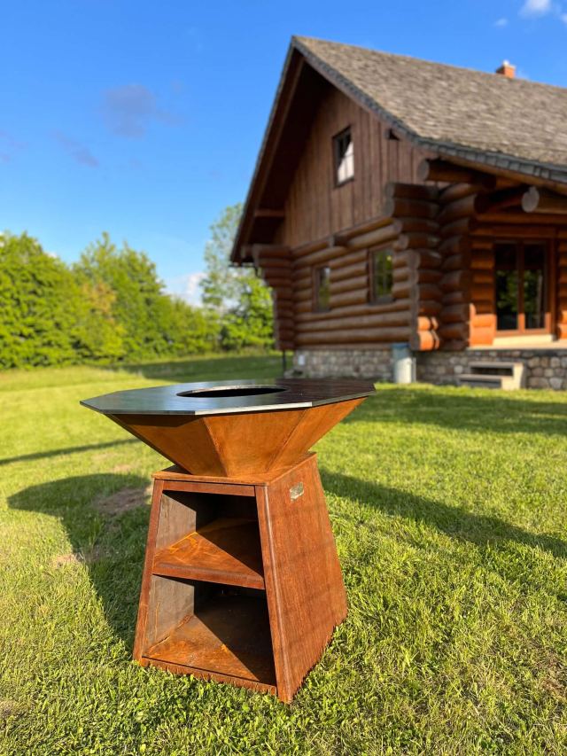 Objednávka zahradního grillu